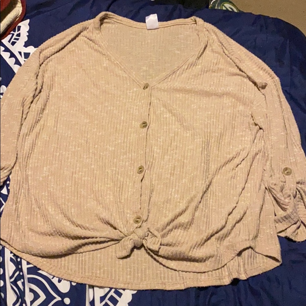 No boundaries top